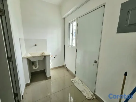 apartamentos - vendo en los prados  tercer  nivel dos habitaciones dos baños parqueo balcón  10