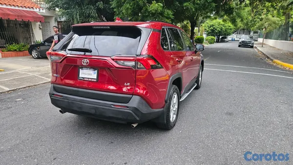 jeepetas y camionetas - Toyota rav4 2021 3