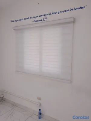 decoración y accesorios - cortinas enrollables 
las medidas están en una de las fotos,desde 1000 pesos  5
