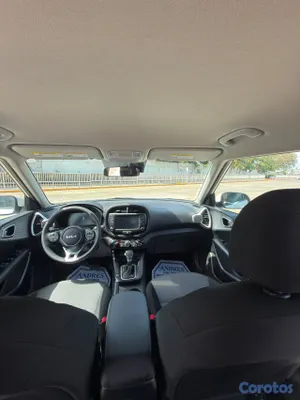 carros - Kia Soul LX 2023  5