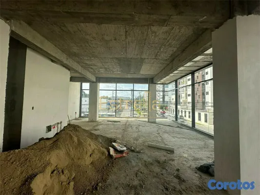 oficinas y locales comerciales - Local comercial en alquiler (140mts2) ubicado en el sector Renacimiento D.N      6