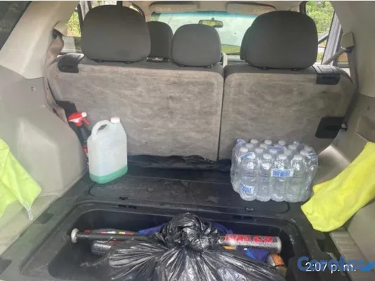 jeepetas y camionetas - Vendo Ford escape en excelente condición 17