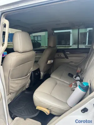 jeepetas y camionetas - Montero Pajero 2008  7