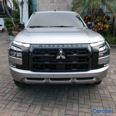 jeepetas y camionetas - mitsubishi l200 2025 4