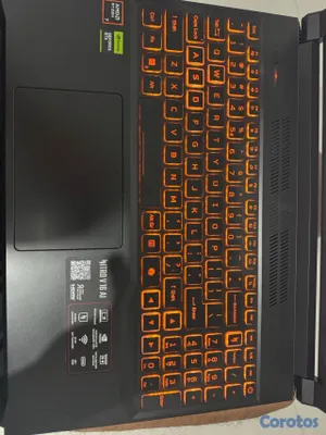 computadoras y laptops - Laptop Gamer Acer Nitro V16 RTX 5050 8GB / Ryzen 7 / 16GB DDR5 / 180Hz 7