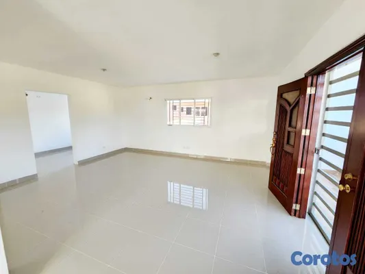 casas - CASA EN ALQUILER  en  Segundo Nivel próx. Avenida  9
