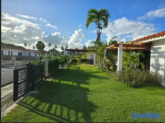 casas vacacionales y villas - Villa en Cabrera 8