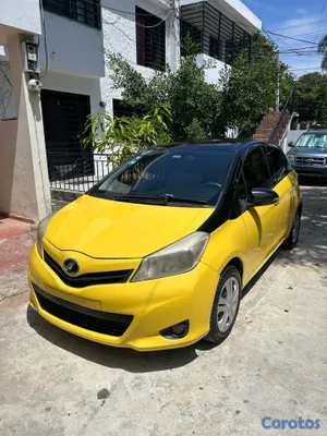 carros - Toyota vitz 2013 3