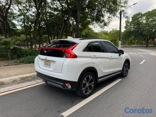 jeepetas y camionetas - mitsubishi e cross 2021 3