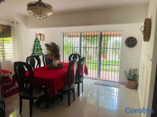 casas - Casa 2 niveles en la castellana 12
