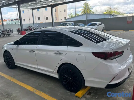 carros - hiunday new rise 2018 2
