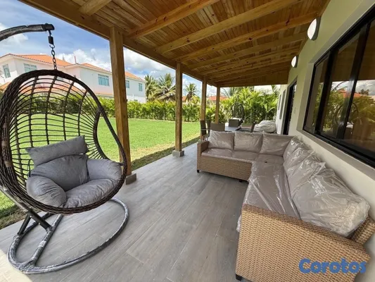 casas vacacionales y villas - Villa nueva a estrenar en Juan Dolio  14
