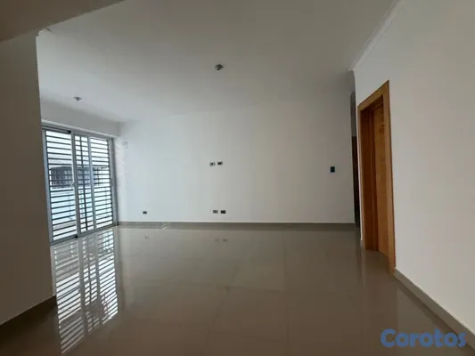 apartamentos - alquiló avenida independencia klm 9 piso 2 consta de dos habitaciones 2.5 baños 14