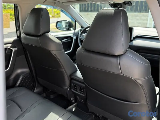 jeepetas y camionetas - TOYOTA RAV4 2023 XLE 4X4 6