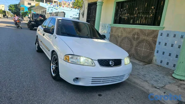 carros - Nissan sentra 2003 4