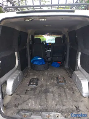 otros vehiculos - Nissan nv 200 2013 4