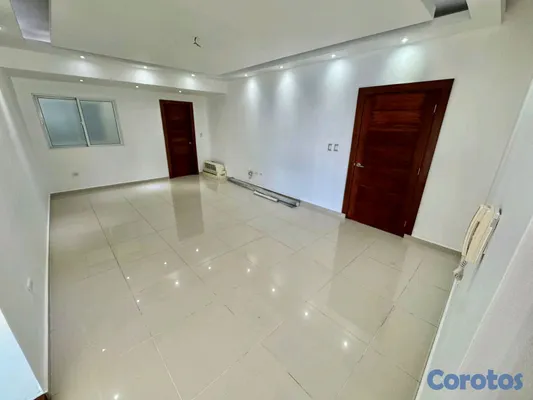 apartamentos - Alquilo Penthouse en Evaristo Morales ju 2