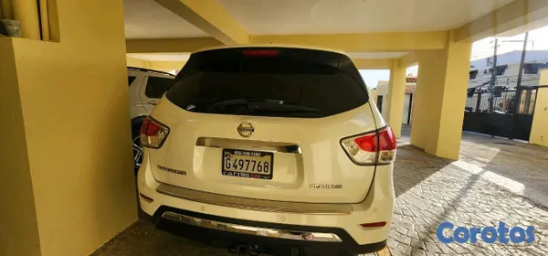 jeepetas y camionetas - Nissan patfinder platinum 2015 3