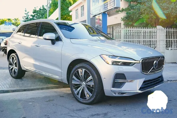 jeepetas y camionetas - Vendo Volvo XC60 inscripción B5 2022 6