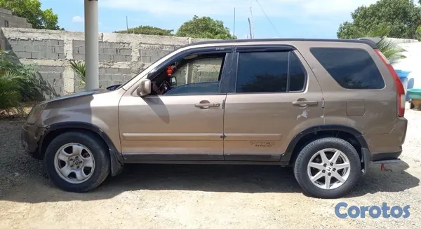 jeepetas y camionetas - crv en buenas condiciones se vende por motivo de viaje 4