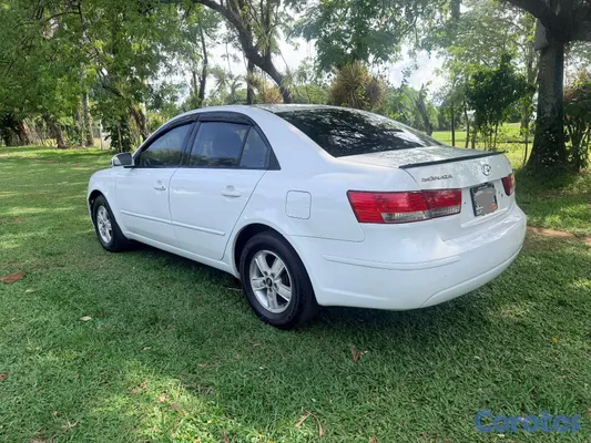 carros - hiunday n20 2013  6