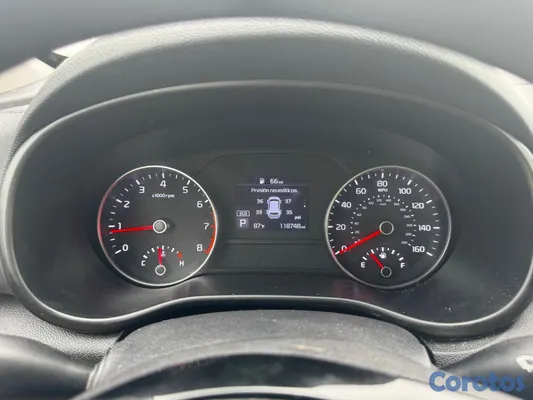 jeepetas y camionetas - Kia sportage 2021 lx 4x4 negociable 10