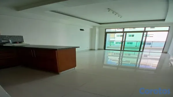 apartamentos - Alquilo apartamento en el Millón US$800 Mantenimiento incluido 6