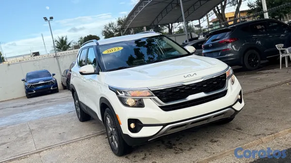 jeepetas y camionetas - 2022 Kia Seltos S CLEAN CARFAX 2