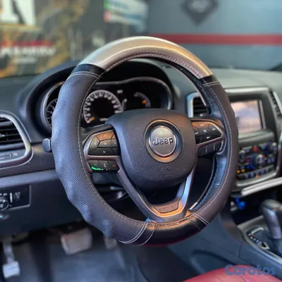 jeepetas y camionetas - JEEP GRAND CHEROKEE LAREDO 4X4 2018 5