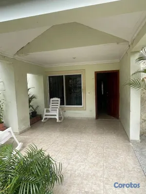casas - Casa de 4 habitaciones en venta en la Republica de 10