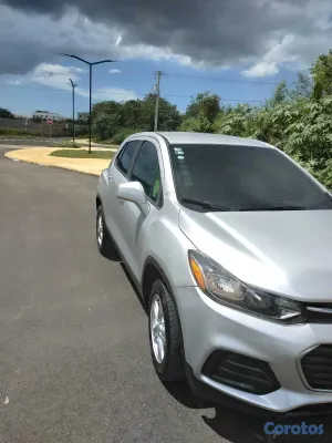 jeepetas y camionetas - Chevrolet trax LTD en perfecta condiciones  11
