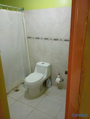 casas - casa en venta con 2 apartamento arriba en sabana p 20