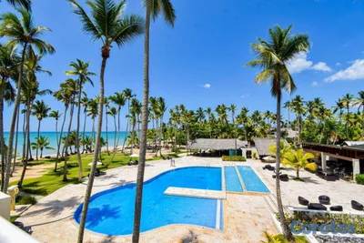 Vive el Lujo Frente al Mar en Cosón: Apartamento con Amenidades Exclusivas.