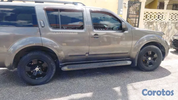 jeepetas y camionetas -  NISSAN PATHFINDER 2006 5