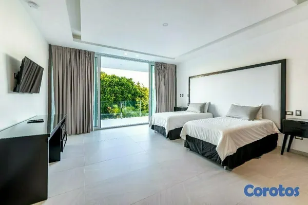 casas vacacionales y villas - Vendo Villa en Punta Cana con 6 Habitaciones Y Piscina 8