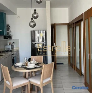 Apartamento en venta amueblado (69mts2) de 2 habitaciones.  Sector de Piantini