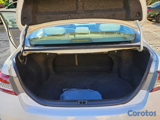 carros - Toyota camry 2010 versión LE,  V4, 67,000 Ml 4