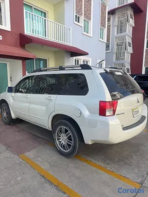 jeepetas y camionetas - 2004 Mitsubishi Endeavor SUV,  3