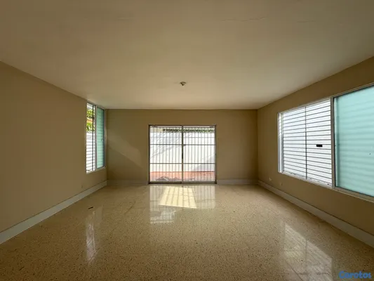 casas - casa comercial en alquiler próx al momineto, ideal clínicas , salón . colegios 3