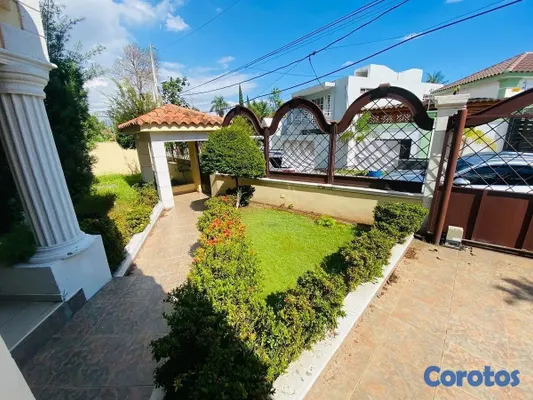 casas - 🏡 ALQUILER DE CASA EN RESIDENCIAL CERRADO – SECTOR 6