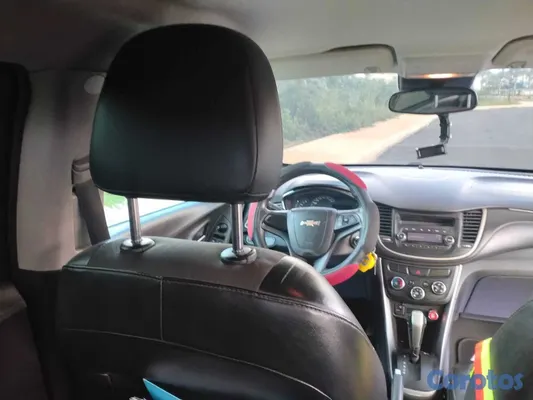 jeepetas y camionetas - Chevrolet trax LTD en perfecta condiciones  3