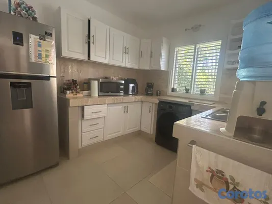 casas vacacionales y villas - vendo Villa las terrenas 4 habitaciones tres baños parqueos a solo pasos de la p 6