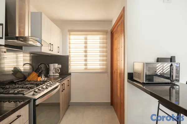apartamentos - Apartamento Amueblado con vista a la Av. Churchill | Último Nivel 4