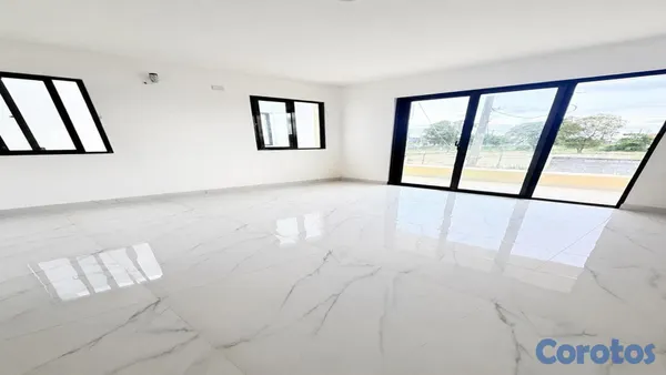 casas - Venta de casa con piscina en la autopista de san isidro prado oriental 4