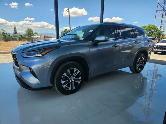 jeepetas y camionetas - Toyota Highlander XLE 2021 3