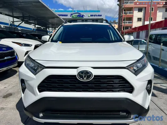 jeepetas y camionetas - Toyota RAV4 XLE Premium 2021 8