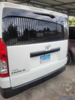 camiones y vehiculos pesados - Guagua / Van Toyota Hiache 6