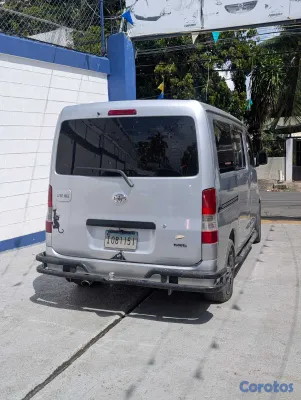 jeepetas y camionetas - TOYOTA LITE ACE 2013 3
