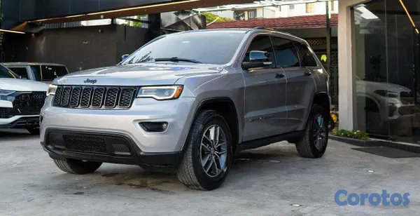 jeepetas y camionetas - JEEP GRAND CHEROKEE LIMITED 4X4 2017 | CLEAN CARFA 2