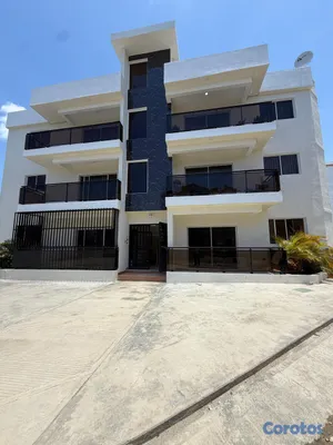 apartamentos - ¡Oportunidad Única! Apartamentos de 3 Habitaciones en Residencial Cerrado 8